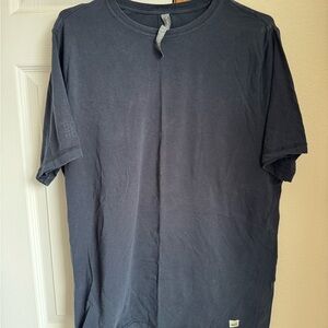 Vuori Men's Dark blue t shirt